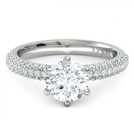 Passione Round Brilliant Engagement Ring in 18kt White Gold AU