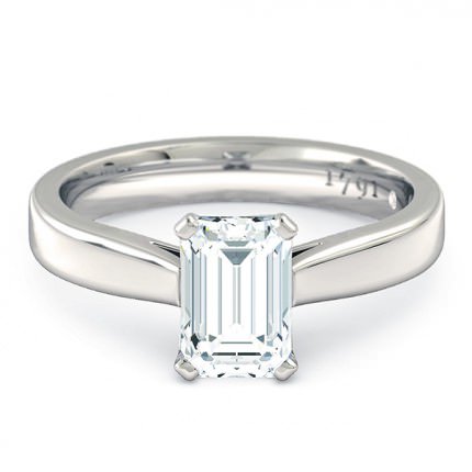 Brilliante Emerald Engagement Ring in 18kt White Gold AU
