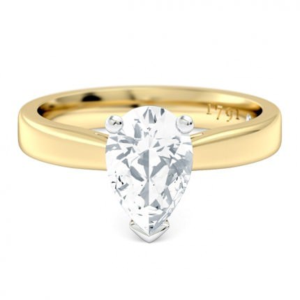 Pero Pear Diamond Ring in 18kt Yellow Gold AU