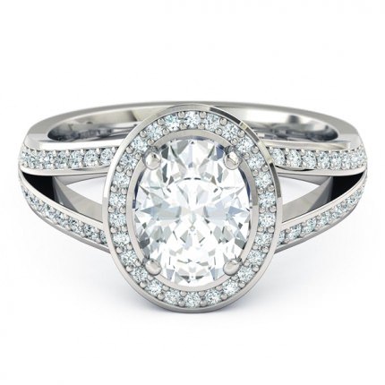 Opera Oval Diamond Ring in Platinum 950 AU