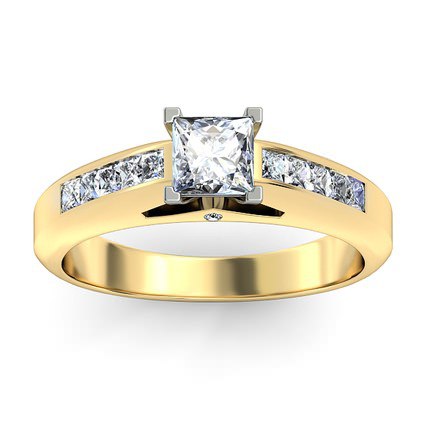 Elena Princess Diamond Ring in 18kt Yellow Gold AU