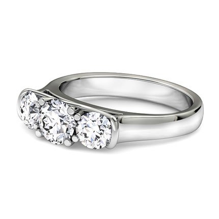 Camelia Round Brilliant Diamond Ring in 18kt White Gold AU - Side View