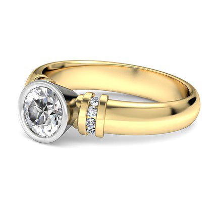 Carmen Round Brilliant Diamond Ring in 18kt Yellow Gold AU - Side View