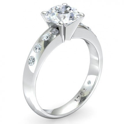 Radiosa Round Brilliant Diamond Ring in Platinum 950 AU - Main View