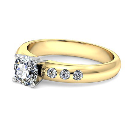 Radiosa Round Brilliant Diamond Ring in 18kt Yellow Gold AU - Side View
