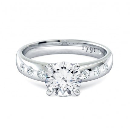 Radiosa Round Brilliant Diamond Ring in 18kt White Gold AU