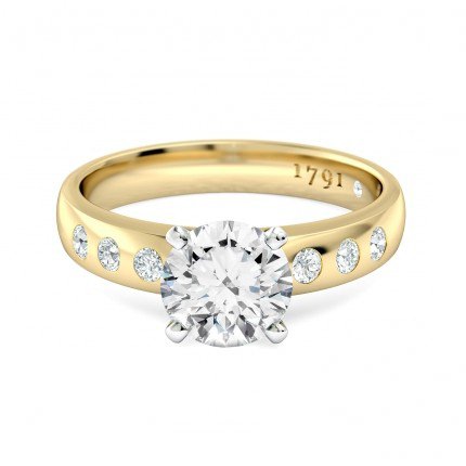 Radiosa Round Brilliant Diamond Ring in 18kt Yellow Gold AU