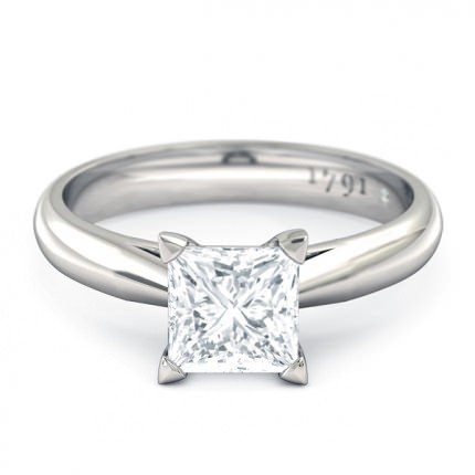 Sabatina Princess Engagement Ring in 18kt White Gold AU