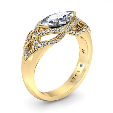 Aura Marquise Diamond Ring in 18kt Yellow Gold AU - Main View